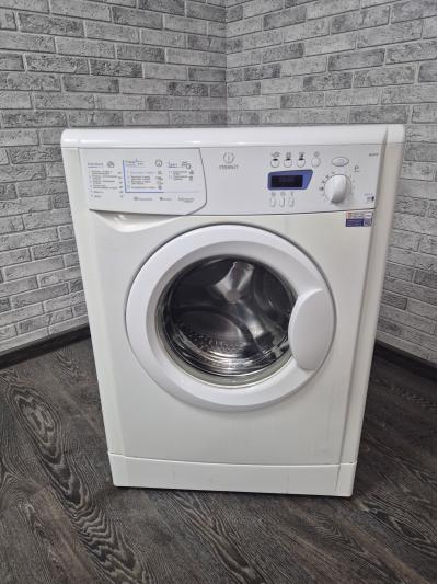 Стиральная машина Indesit WIUE 10